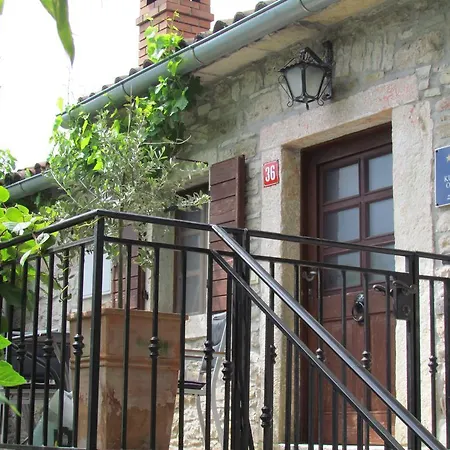 Summerhouse Beram Pazin