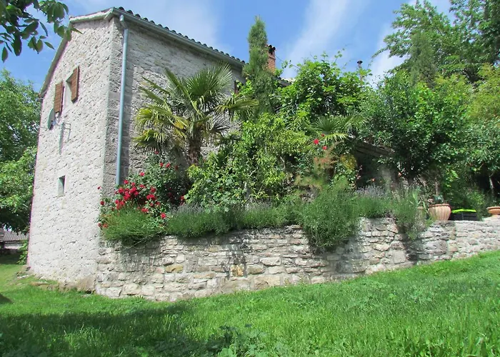 Summerhouse Beram Pazin
